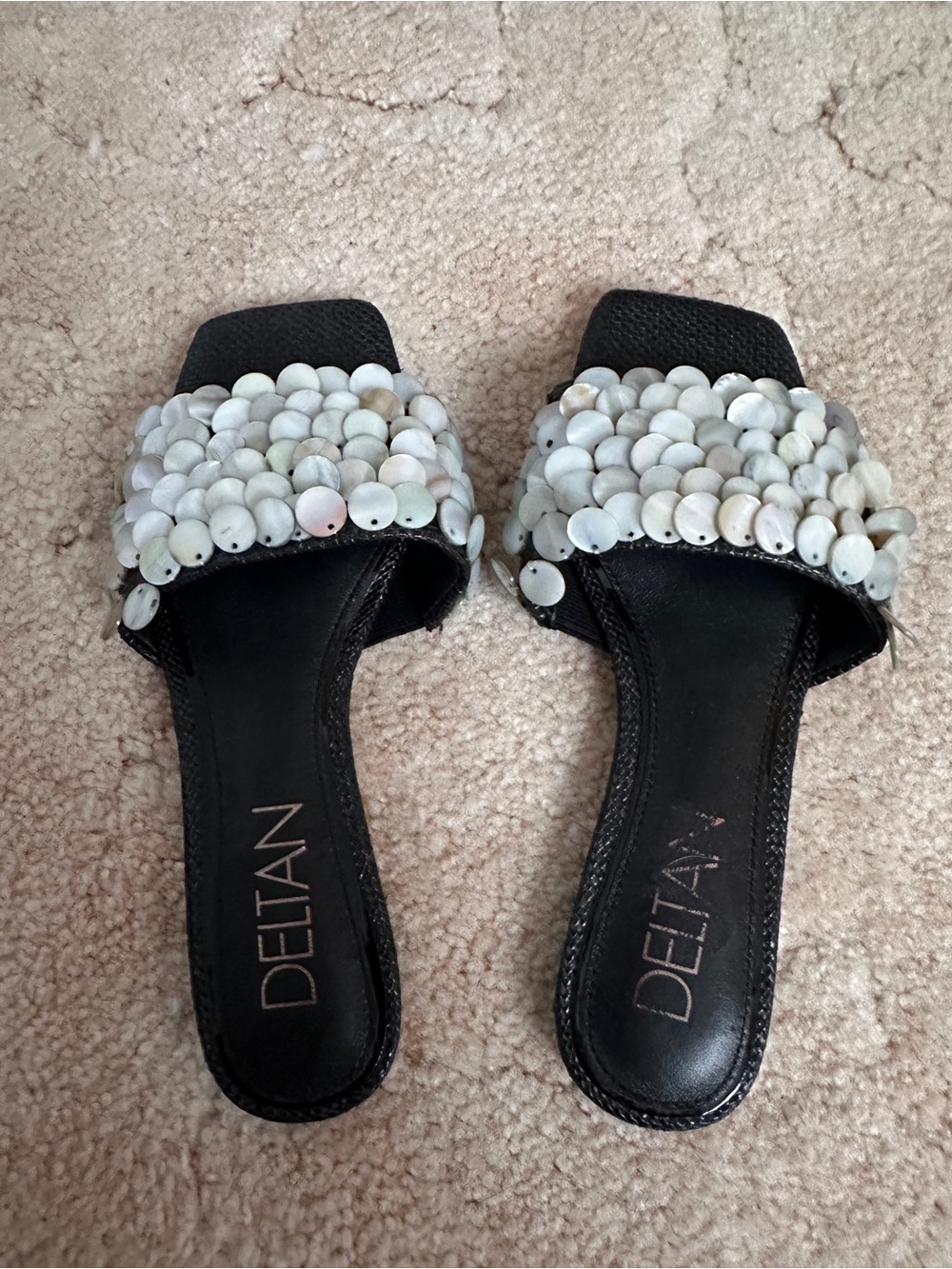 DELTAN Flora Metallic Raffia Disc Sandals 6M NEW